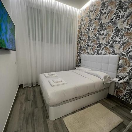 Habitacion Praga Style Madrid Buitenkant foto