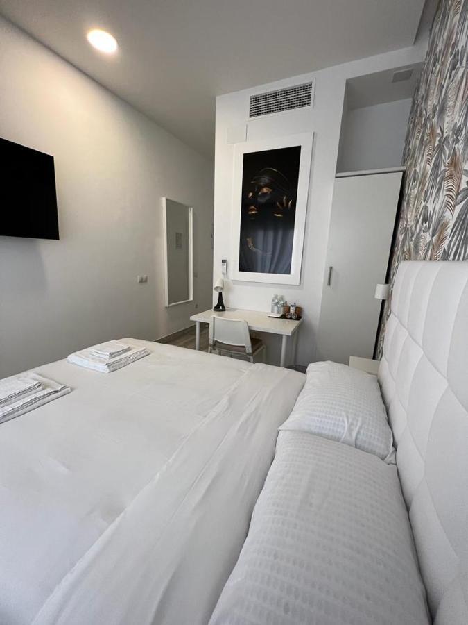 Habitacion Praga Style Madrid Buitenkant foto